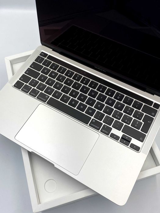 Ноутбук Apple MacBook Pro 13" i5/16/512GB Silver (MWP72) 2020