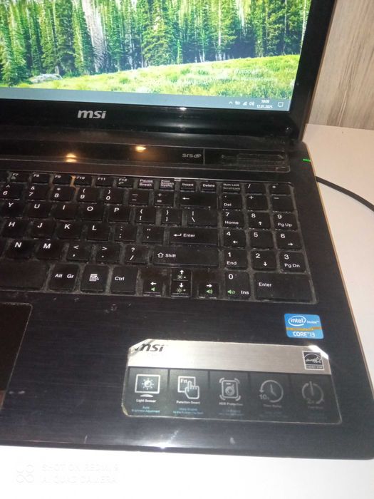 Laptop MSI CR640