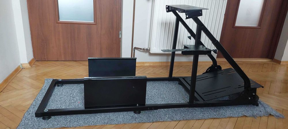 simrig kokpit do simracingu