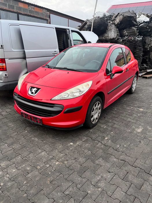 Peugeot 207 Lampy  maska błotnik Kod lakieru KKNB