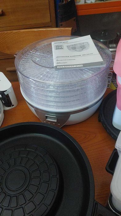 MAQUINA DE CAFÉ E PEQUENOS ELECT.