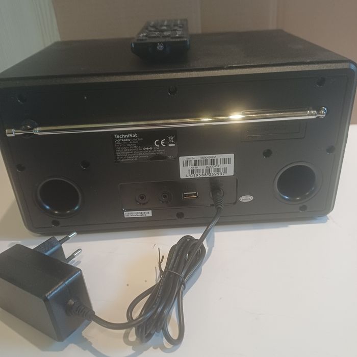 Радіоприймач TechniSat DigitRadio 570 CD IR Black