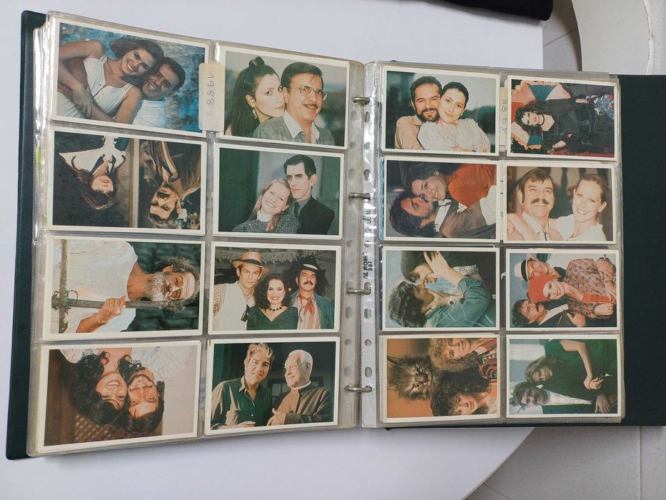 Álbum com coleção de calendários 597 unidades