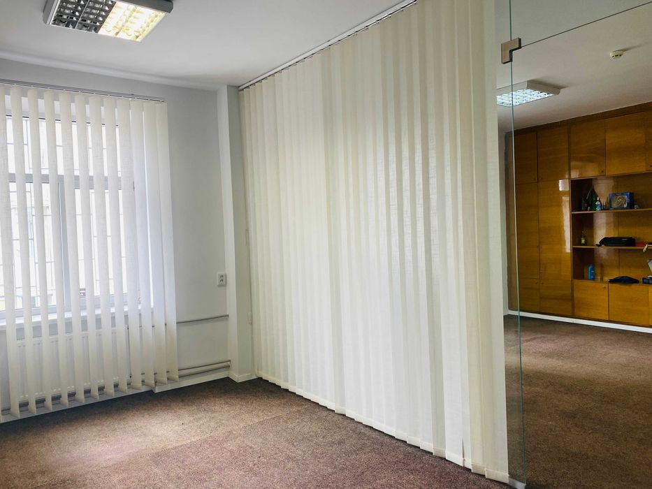 Оренда офісів біля Податкової (з генератором),300 грн за м2.