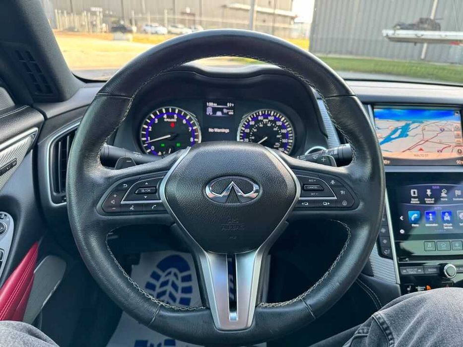 2019 Infiniti Q60 RED