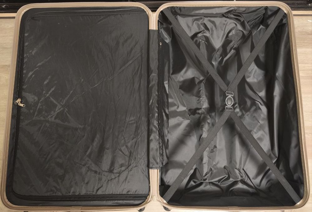 Чемодан гигант для путешествий, чемодан на колесах з пластику фірмовий