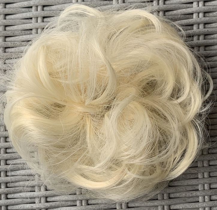 Premium Ultra włosy doczepiane, delikatny blond, kok, koczek 386.