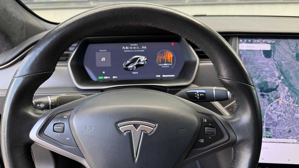 Tesla Model S 2019