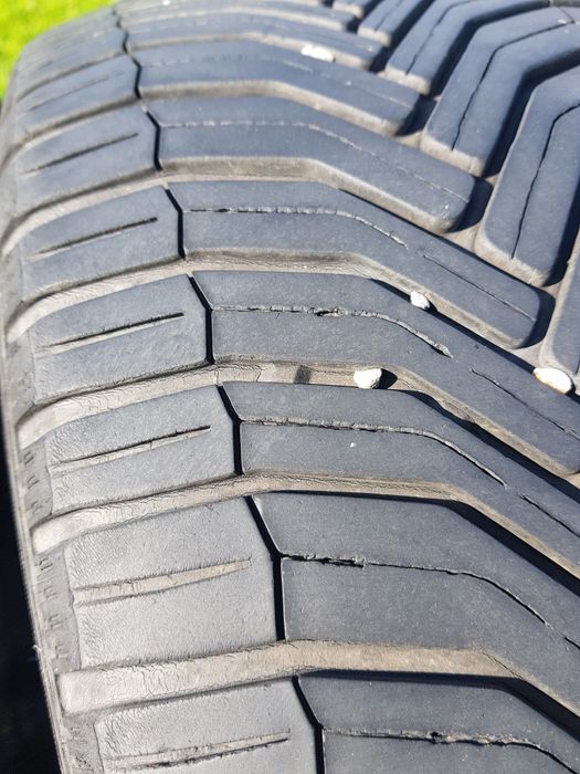 Opony Michelin całoroczne 215x50r17