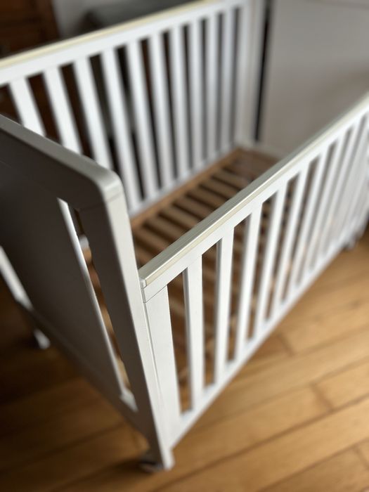 Berço Trama em madeira branco oferta de colchão