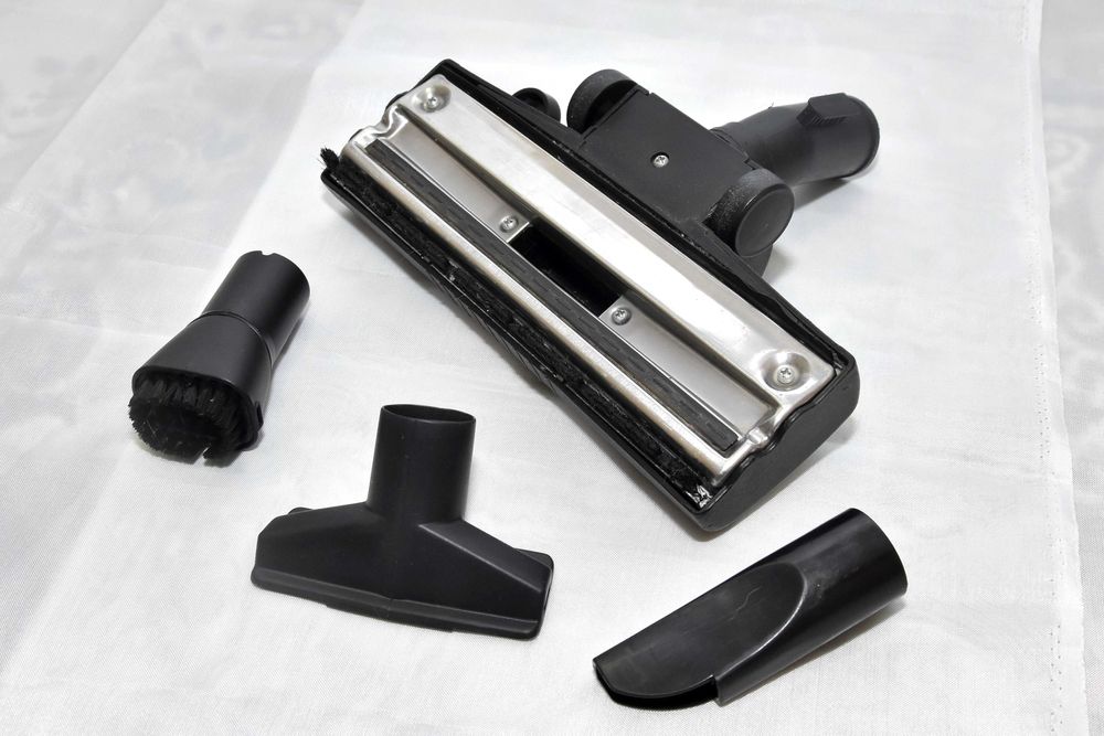 Пилосос  LG  V - C3E55SD