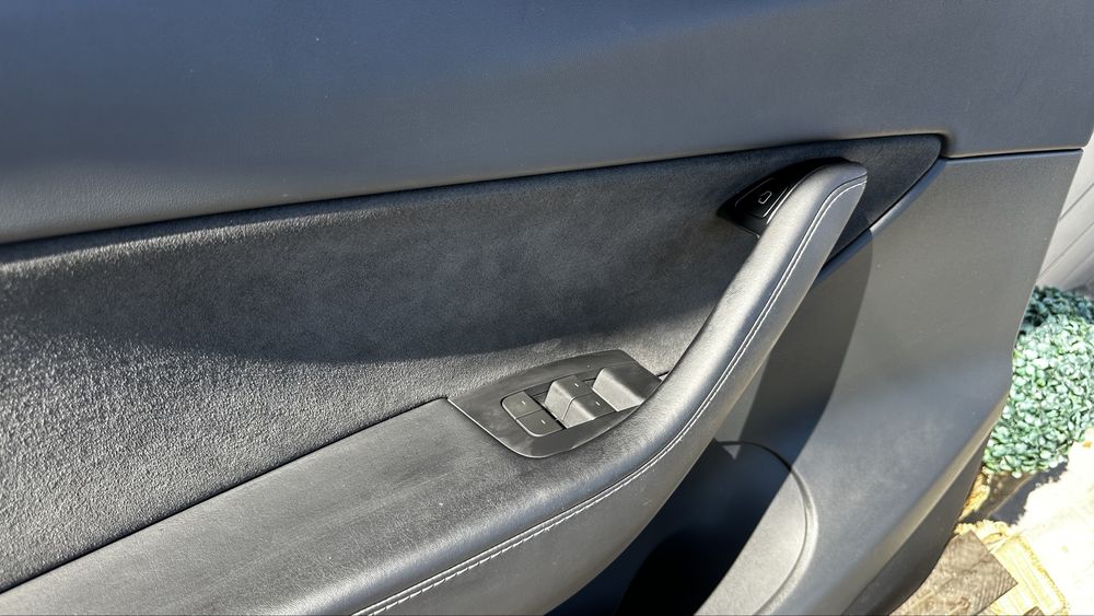 Дверна карта водія Tesla Y  дорест