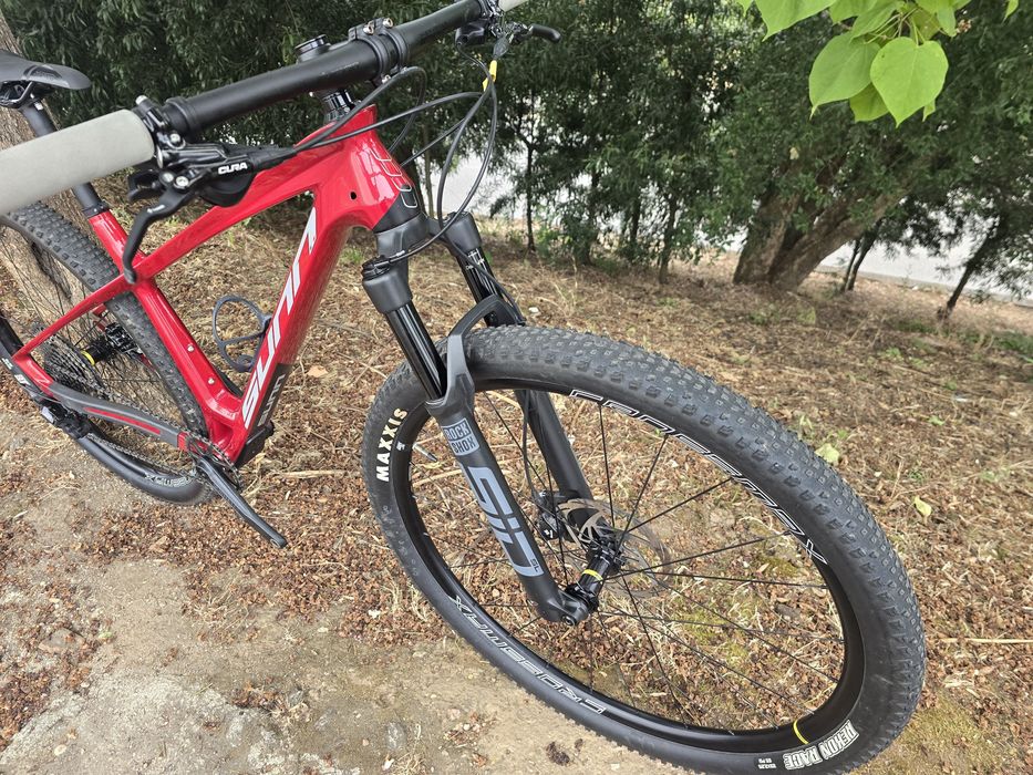 Bicicleta de btt m semi nova com sid e crossmax