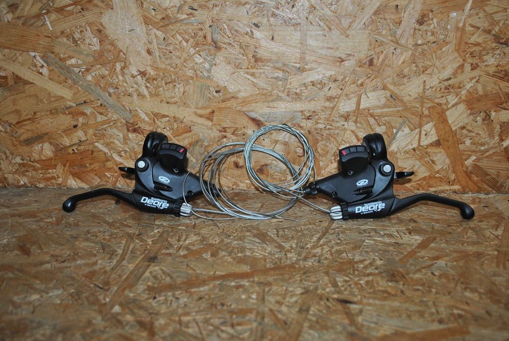 Poignées De Frein Et Dérailleur Shimano Deore ST-M510 - 27 Vitesses - Occasion Fonctionnelle