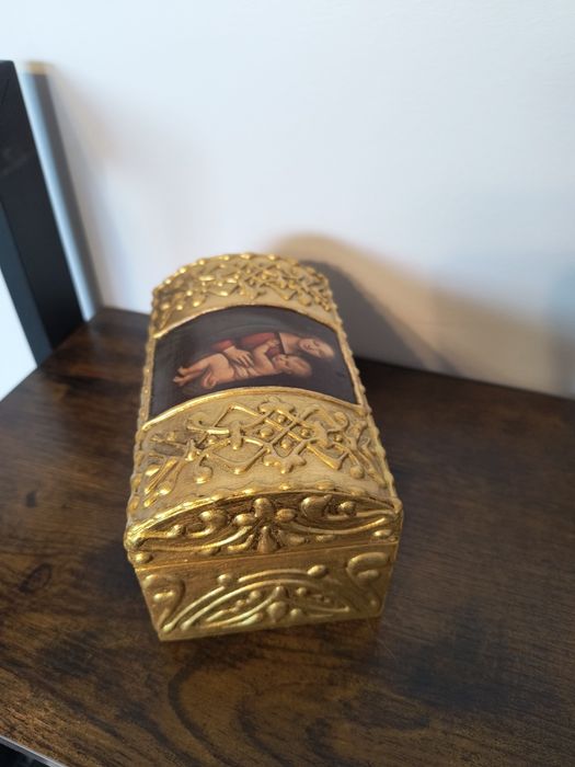 Pedełko, szkatułka florencka