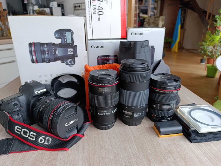 Canon EOS 6D з об'єктивами 24-105 f4L, 17-40 f4L, 100 f2.8L, 70-300II