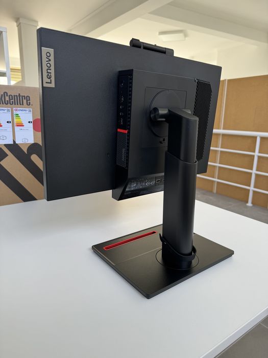 All-In-One Lenovo M700 | i5-6500T | 8Gb | 256Gb SSD | 1 ANO GARANTIA