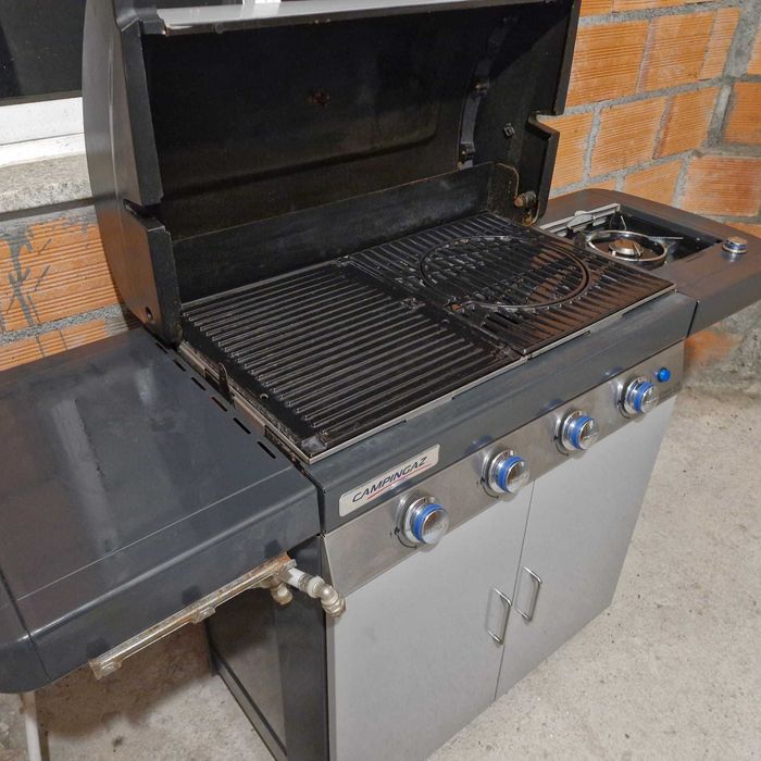 Churrasqueira a Gás BBQ 4 Series Classic LS Plus Campingaz