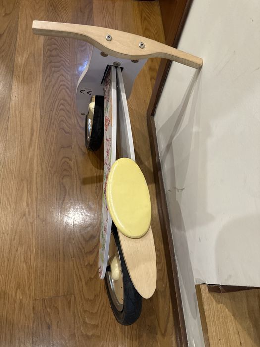 Bicicleta de Equilíbrio Infantil em Madeira