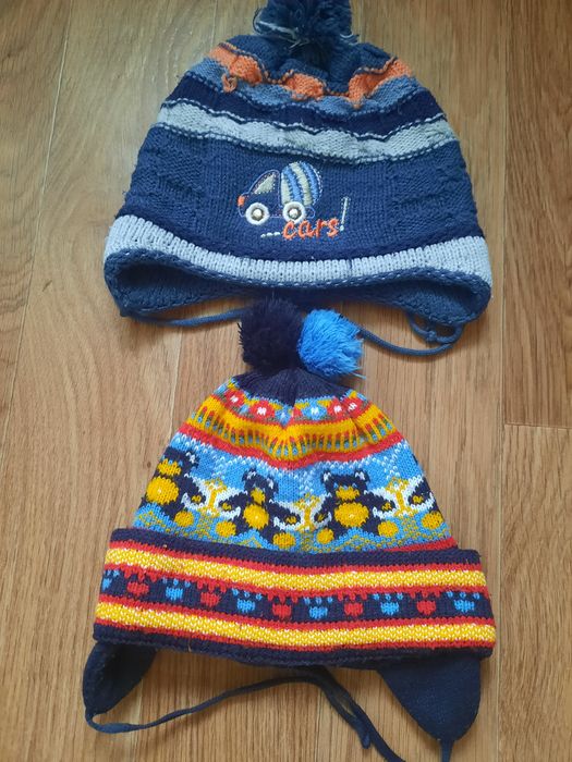 Продам  шапочки.