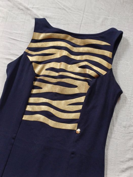 Sukienka Simple 36 z tygrysim wzorem