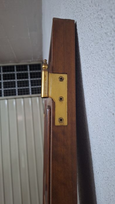 Portas de madeira com vidros