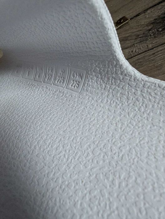 Шлепанцы слайдеры б/у Адидас Adidas 36 р 23 см