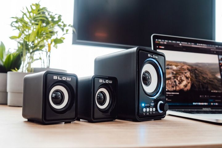 zestaw głośników komputerowych subwoofer 2.1 usb sd aux radio fm led 11w