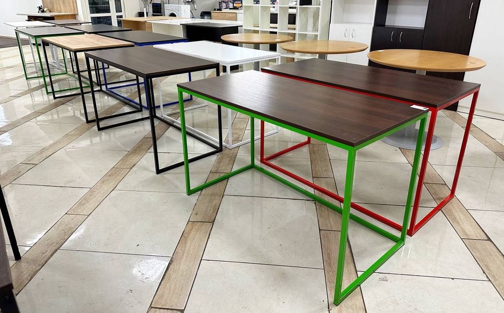 столи для кафе на металевих опорах лофт