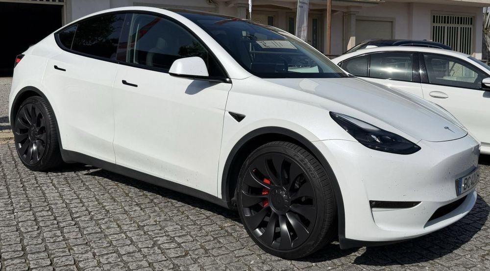Tesla model y perfomance nacional  39000 km