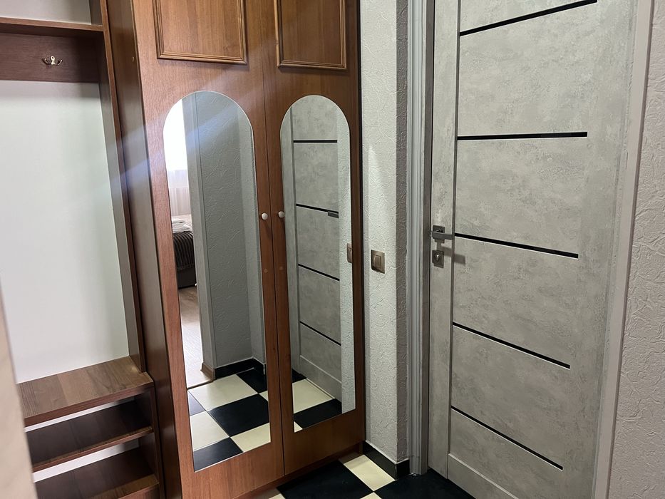 Нове житло Трускавець ! До центру 450м ! Балкон! Кондиціонер!