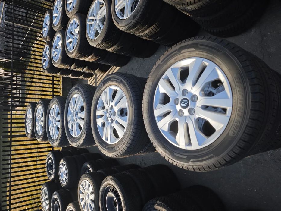 Pakiet hurt koła felgi aluminiowe opony 17" 5x114.3 Renault trafic 215/60r17C NOWE 9 kompletów export eksport