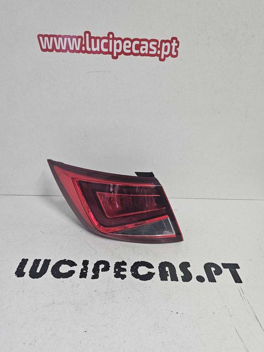 Farolim esquerdo Seat Leon ST (12/+) 127477