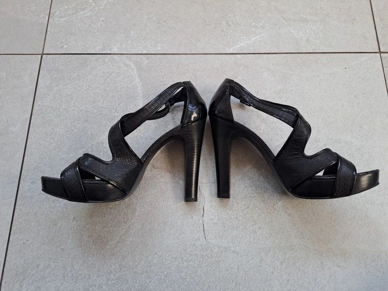 Ralph Lauren buty na obcasie rozm. 40 9B na koturnie skórzane