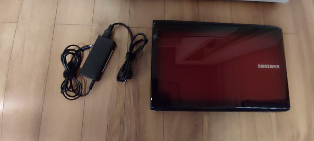 Laptop Samsung R580