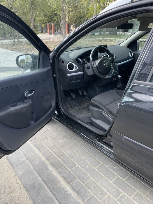 Renault clio продаж
