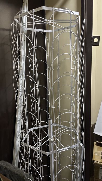 Стійка  обертова підлогова на 90 секцій