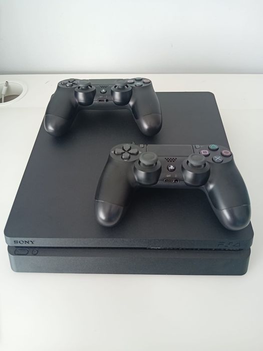Playstation 4 Slim 1tb com 2 comandos originais