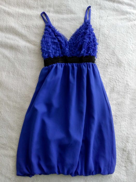 Chabrowa elegancka sukienka bombka na ramiączkach Reserved  38 cekiny