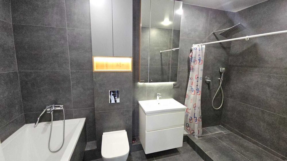 Продам за вигідною ціною 2к в центрі міста! ЖК Гранд Палац