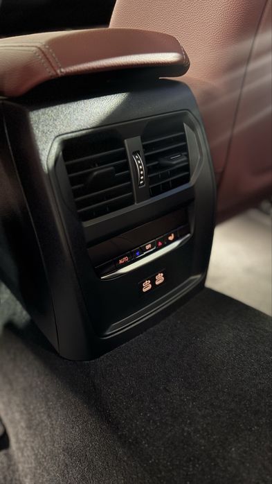 Продам  нову BMW 3 2025
