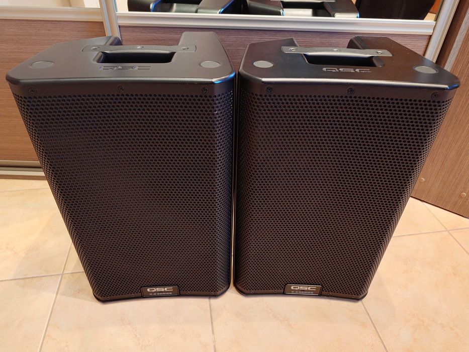 Kolumny QSC K8.2 komplet!