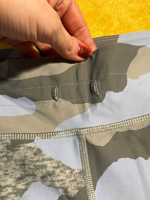 Legginsy sportowe marki Aerie w rozmiarze M