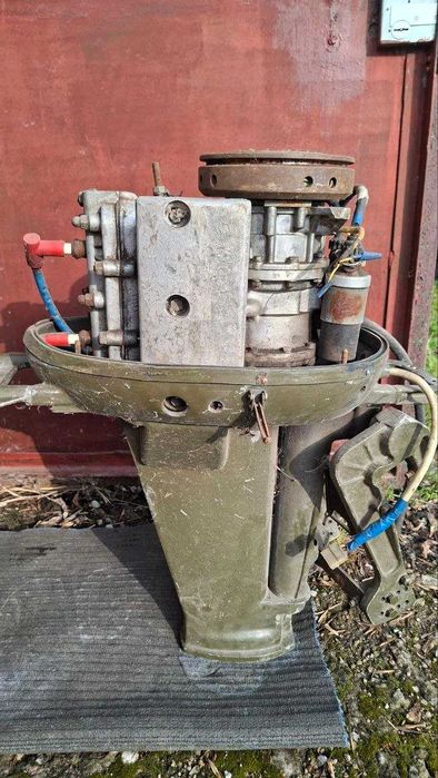 Лодочний двигун Вихрь 25