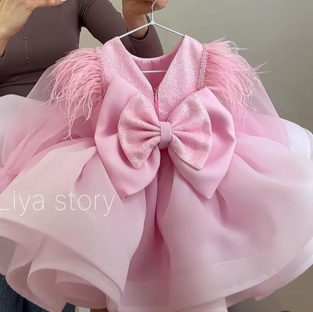 Неймовірна сукня на 1 рік