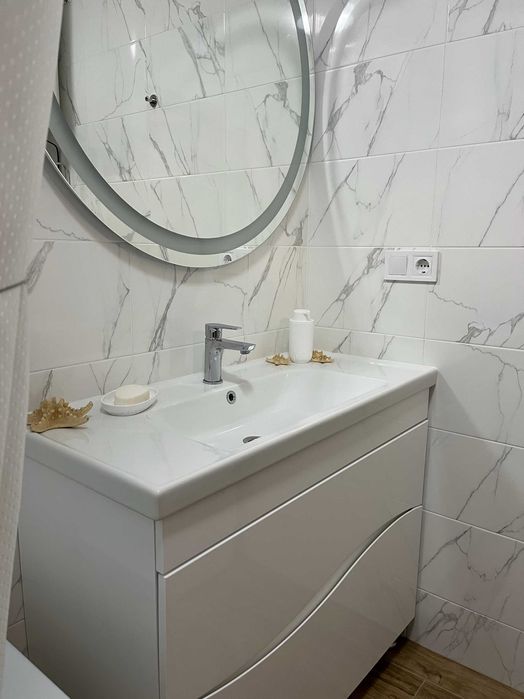 NEW! Продам 2-кімнатну квартиру в центрі міста