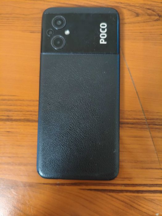 Продам б/у POCO M5