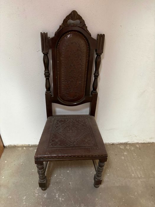 Cadeiras vintage padronizadas