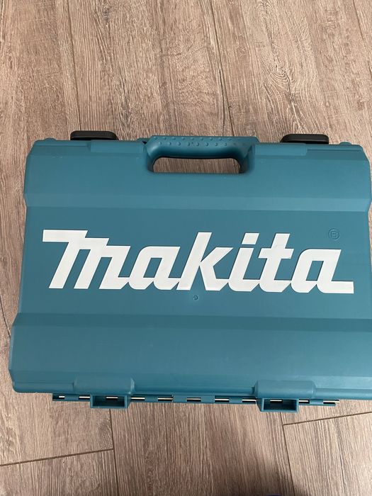 Шуруповерт, гайковерт, шурік, дрель Makita DF331DWYE