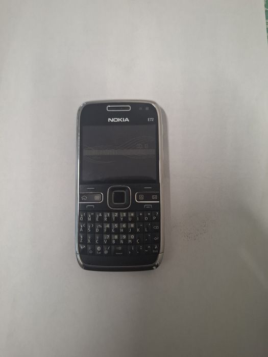 Telemóvel Nokia e72